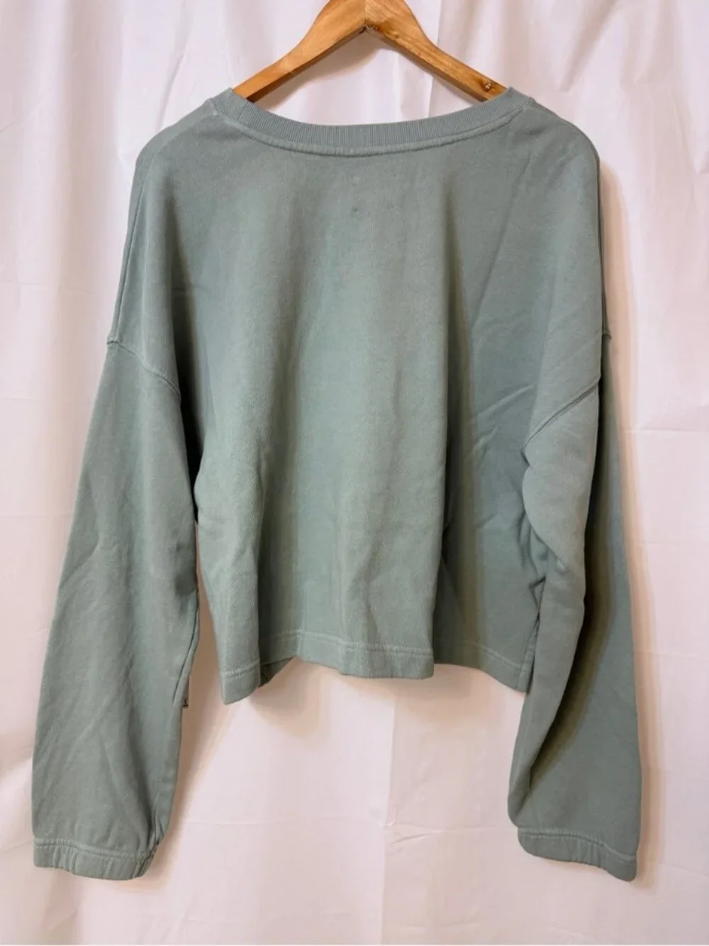 KuwallaTee Sage Green Sweatshirt Medium